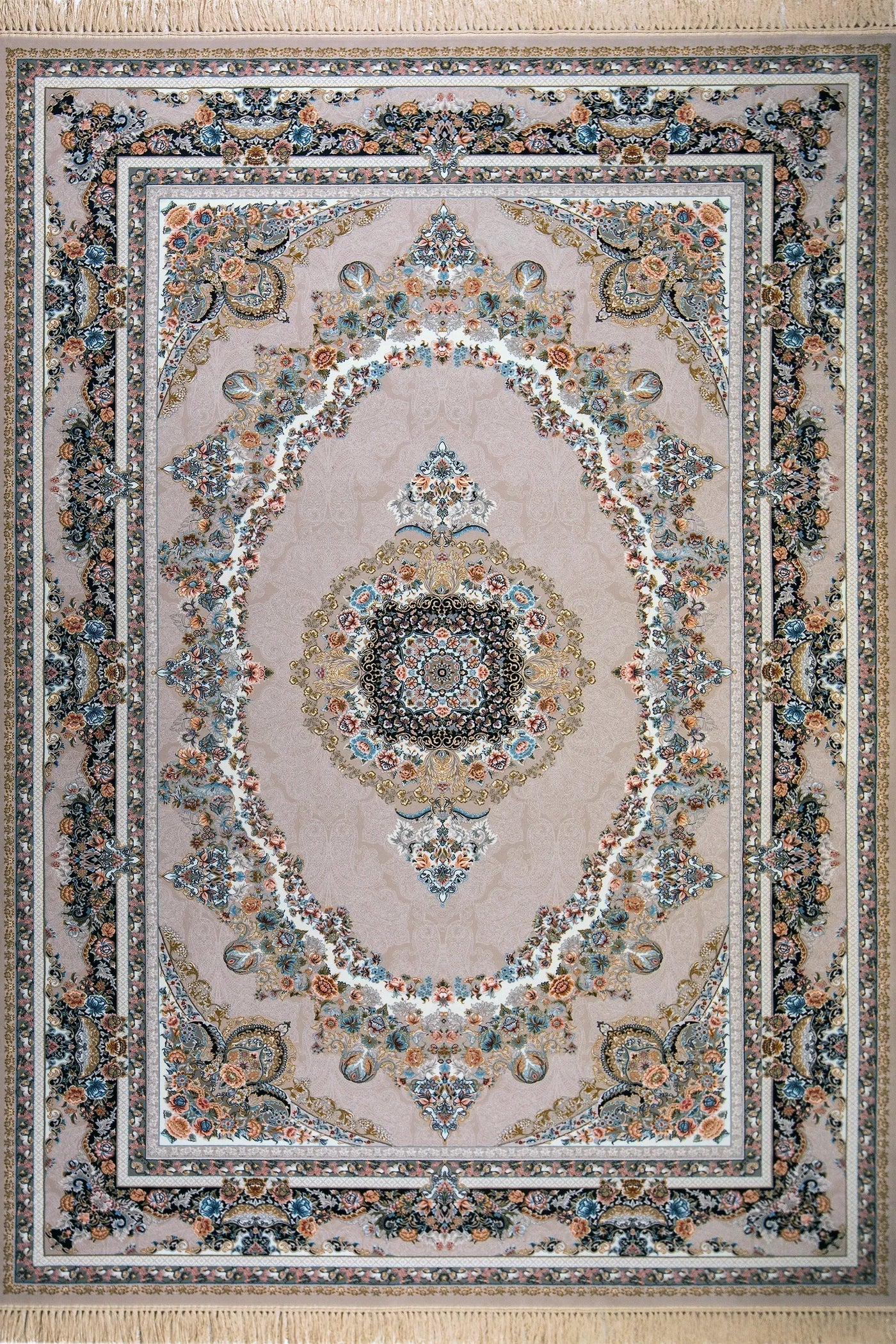 Persico Traditional Rug - 130 Silver