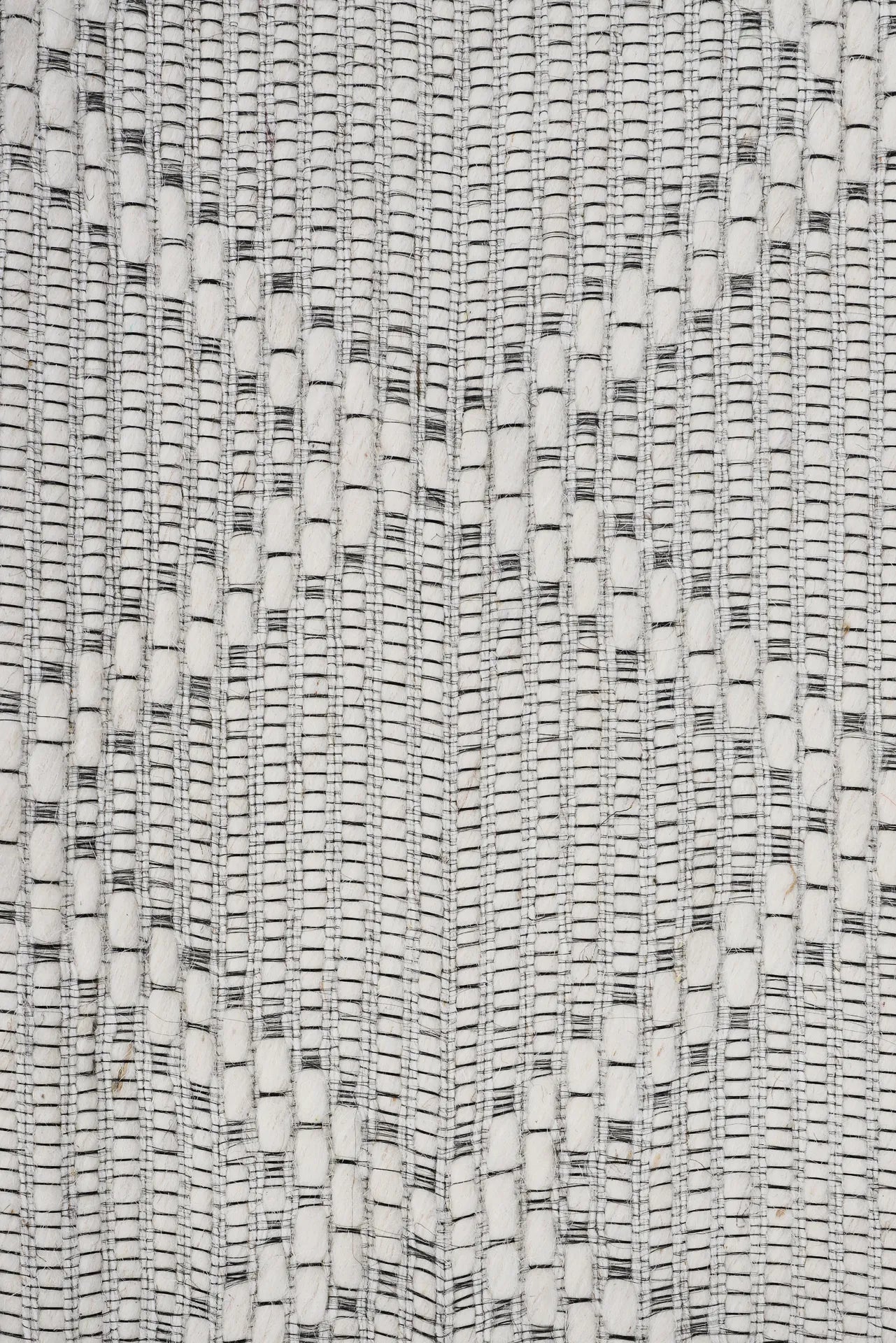 Hampton Handwoven Rug - 112 Cream