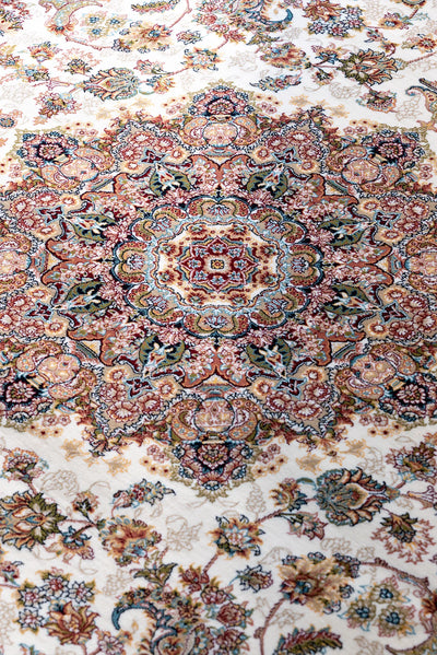 Arian Traditional Rug - 102 Cream