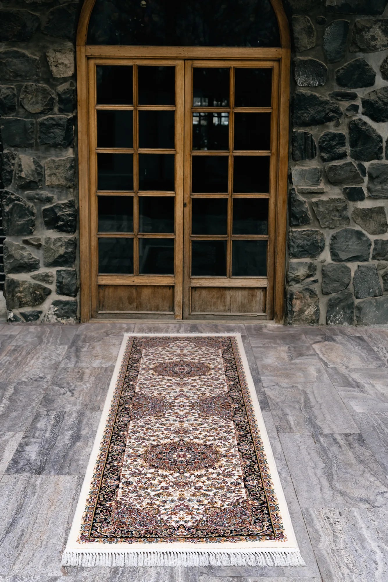 Arian Traditional Rug - 102 Cream
