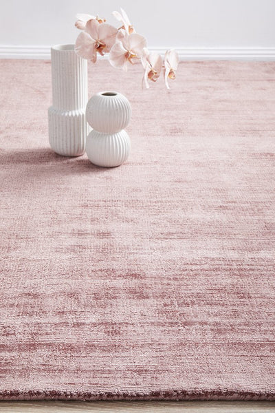 Iris Hand Loomed Rug - 101 Blush