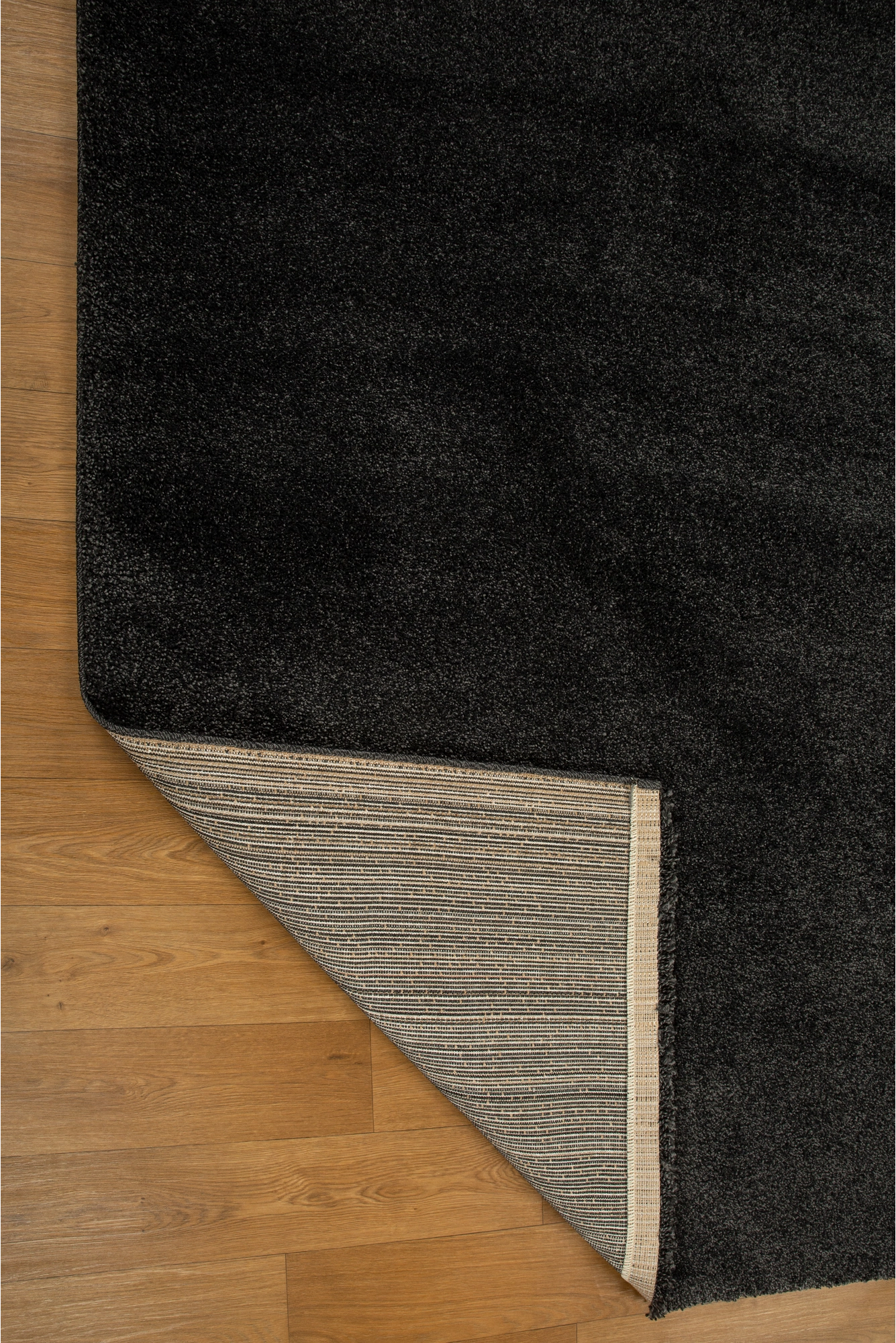 Harris Plain Rug - 101 - Black