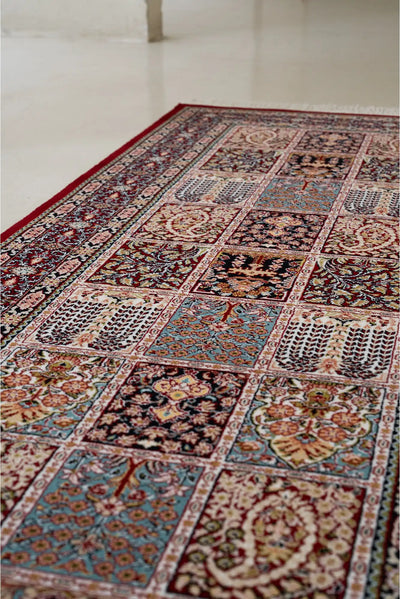 Melbourne Traditional Rug - 116 Red