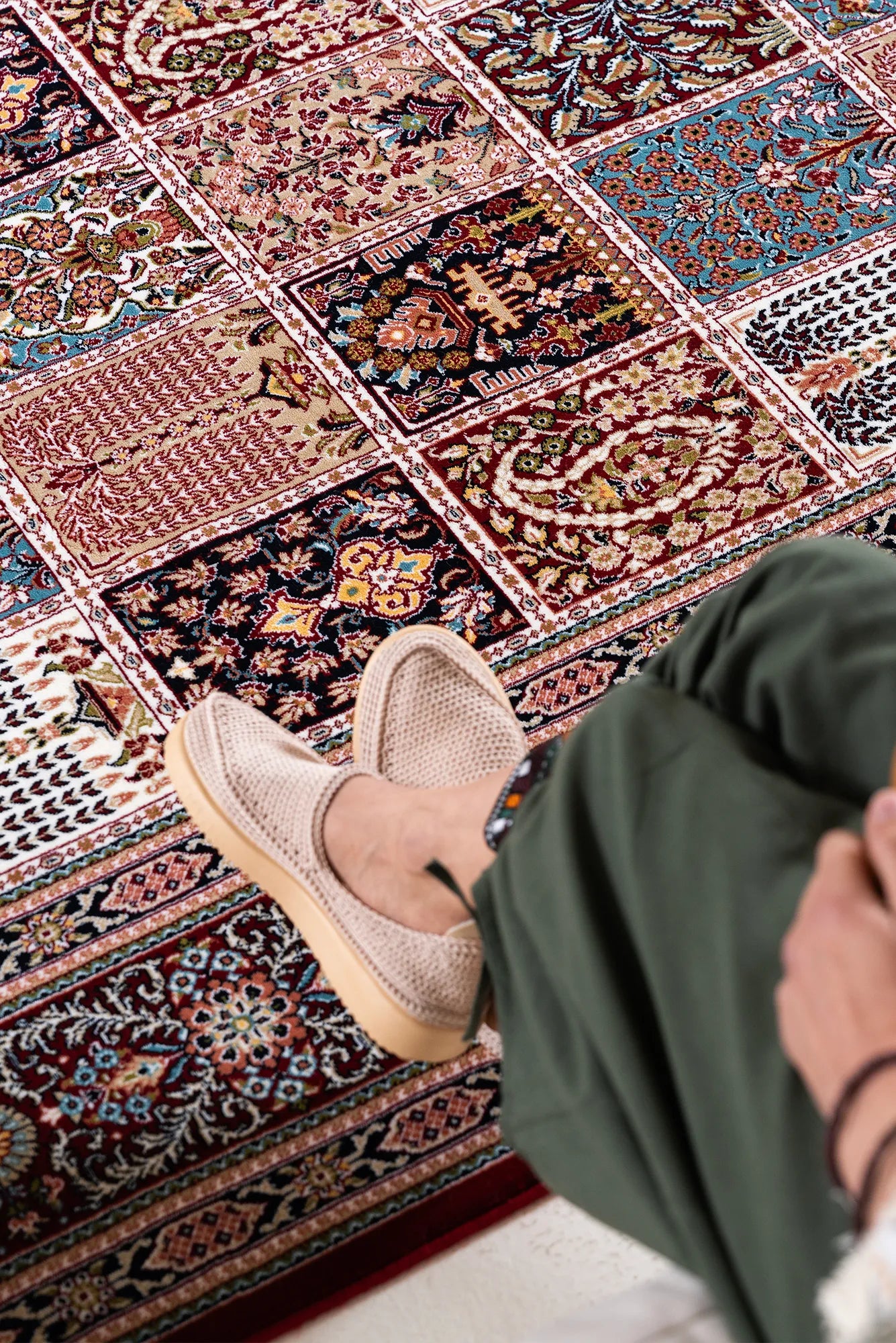 Melbourne Traditional Rug - 116 Red