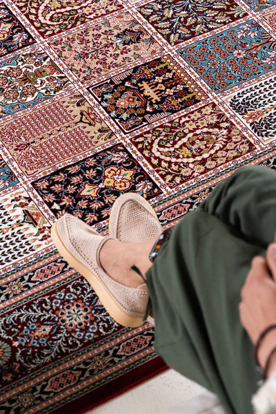 Melbourne Traditional Rug - 116 Red