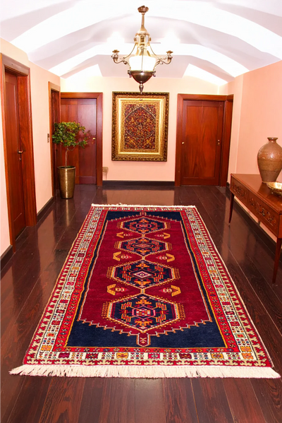Hamadan - Hand Knotted Wool Rug - 300x125cm