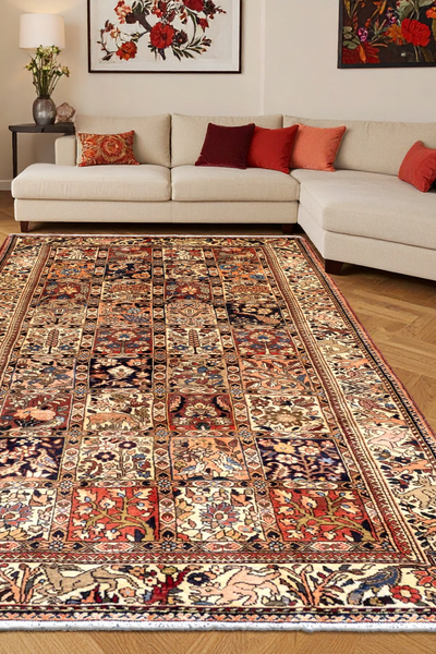 Hossainabad - Hand Knotted Wool Rug - 305x167cm