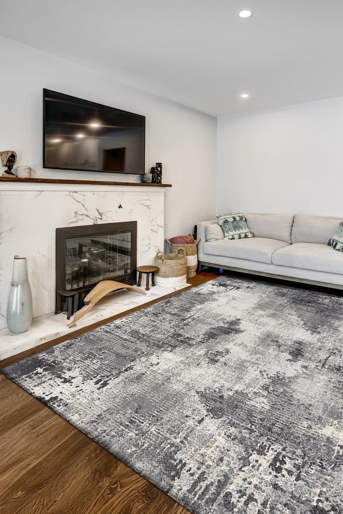 Soft Distressed Rug - 102 Grey