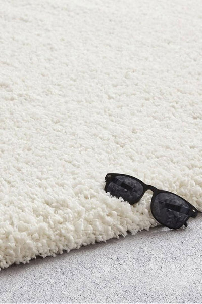 Broadway Plain Shaggy Rug - 102 Cream