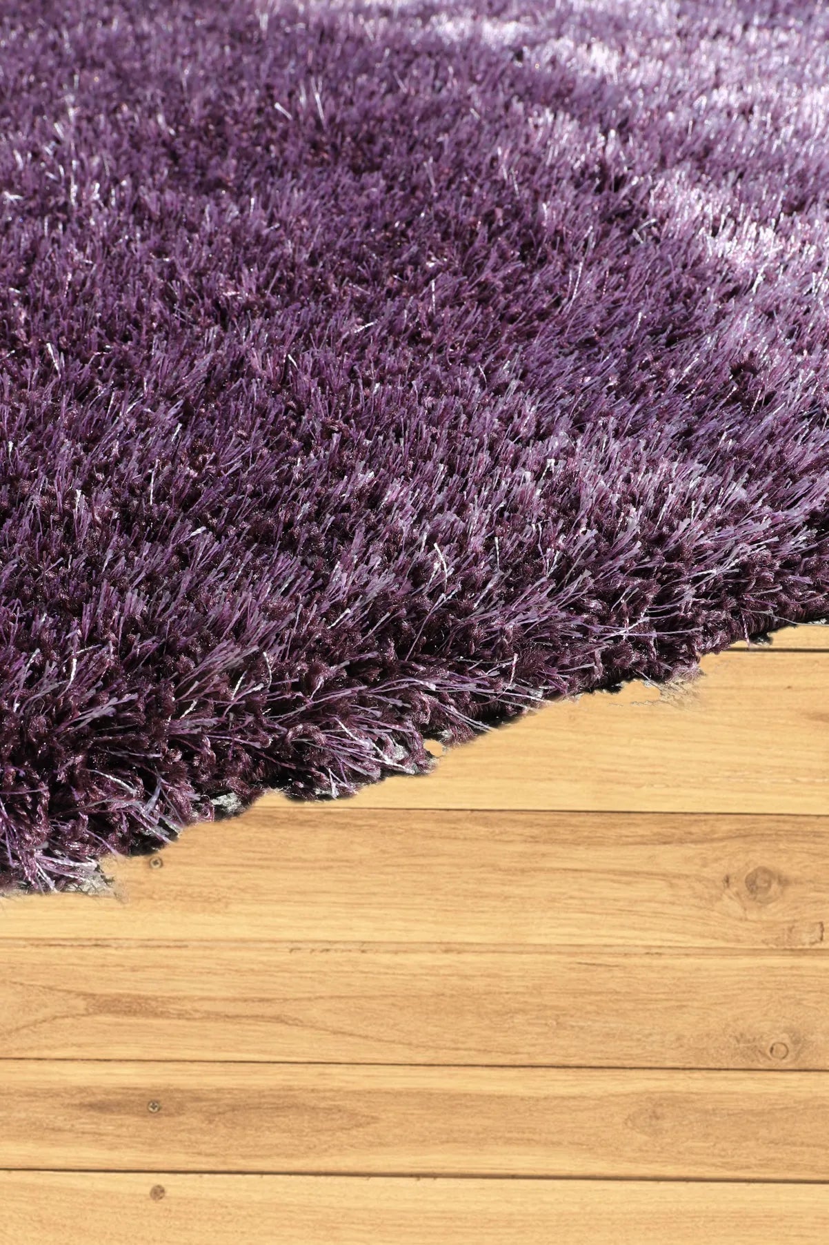 Darwin Plain Shaggy Rug - 103 Violet