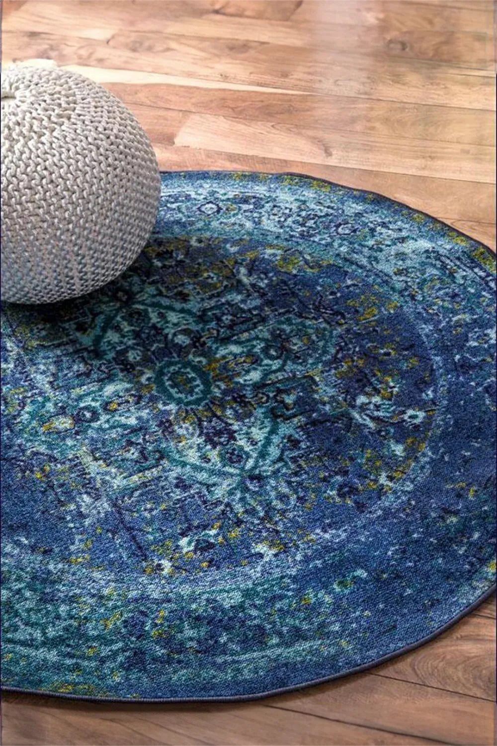 Evoke Distressed Rug - 109 Blue