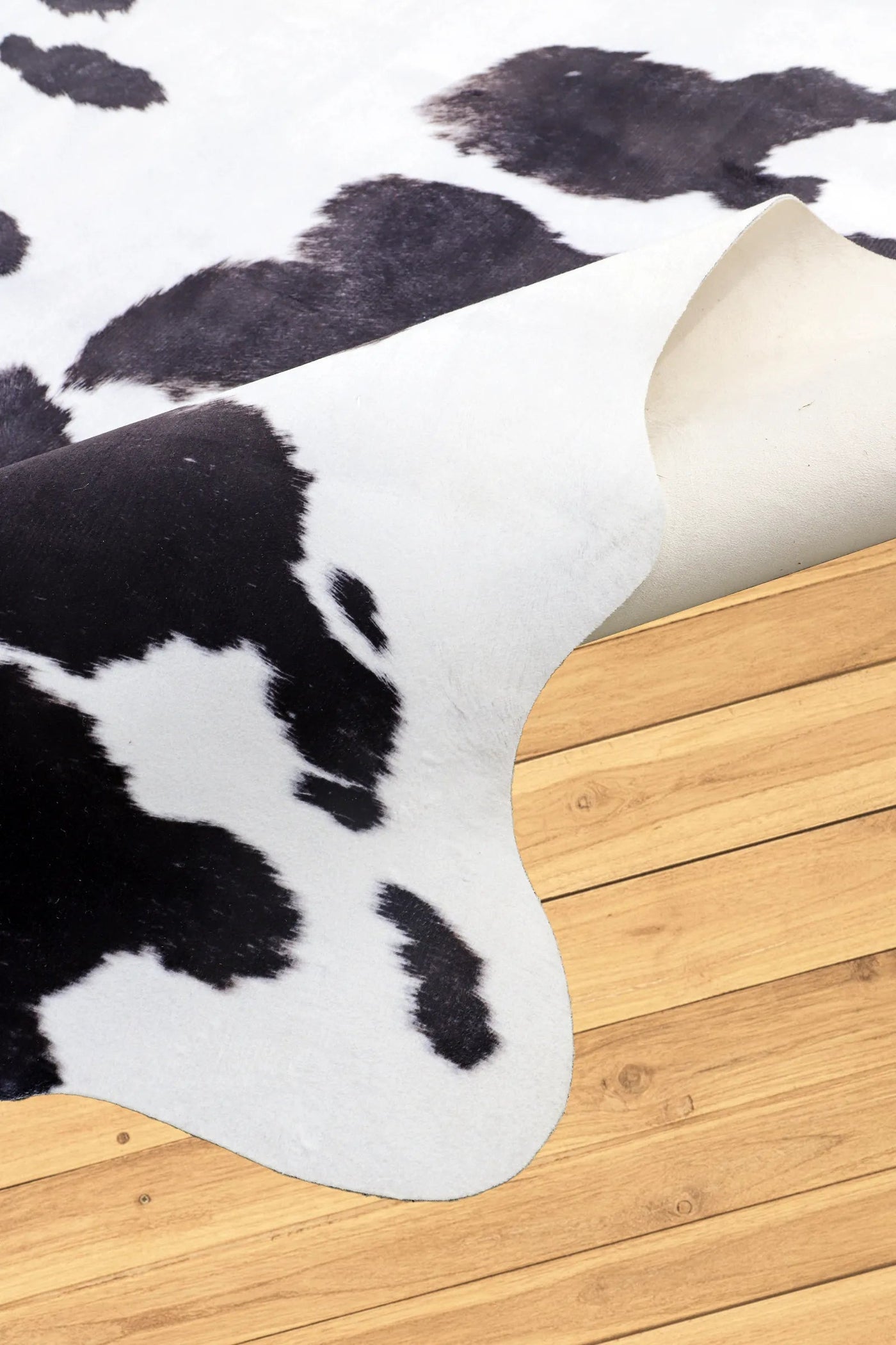 Faux Cowhide Fur Rug  - 900 Black-White