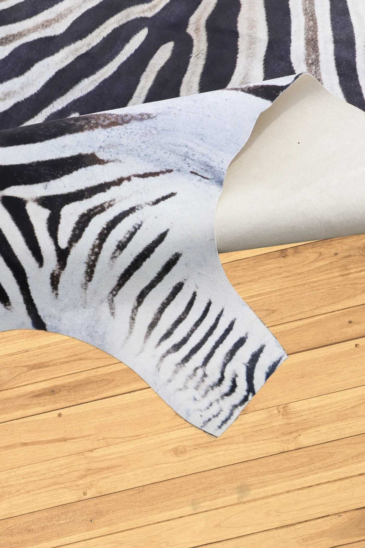 Faux Cowhide Rug  - 903 Zebra