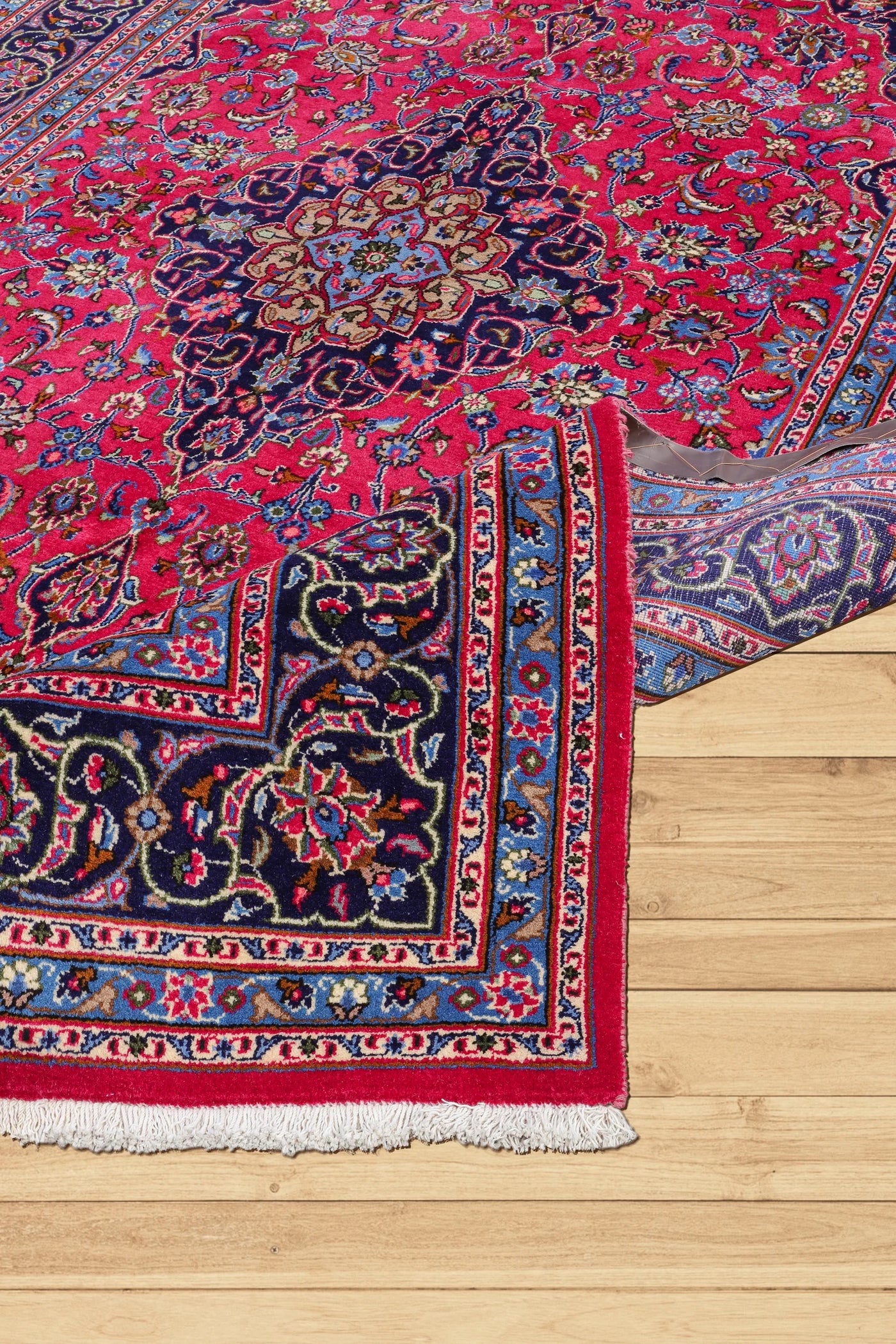 Mashad - Persian Hand Knotted Wool Rug - 305x200 cms