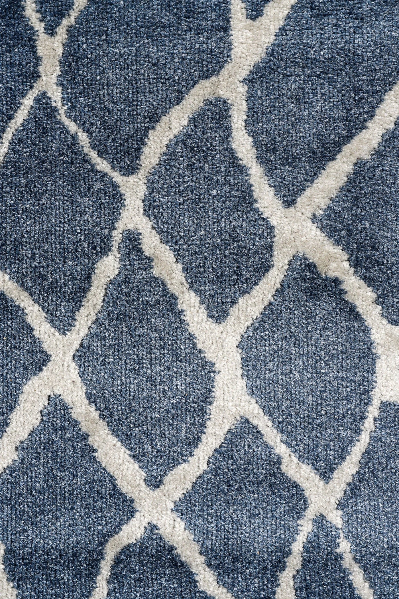 Hobart Distressed Rug - 103