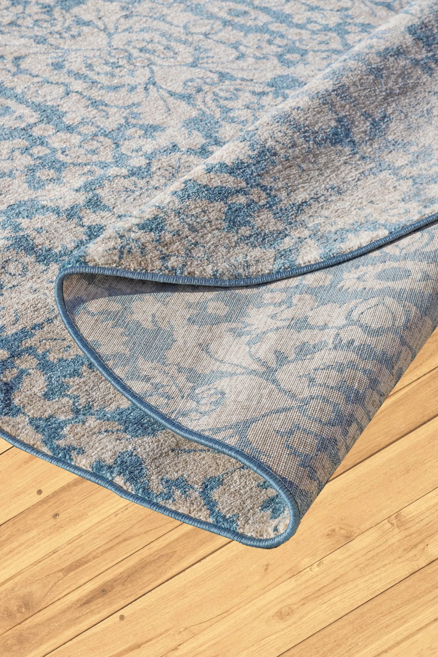 Loren Rug Loren Traditional Floral Rugs E381A L.Blue L.Blue | Buy Rugs Online ...