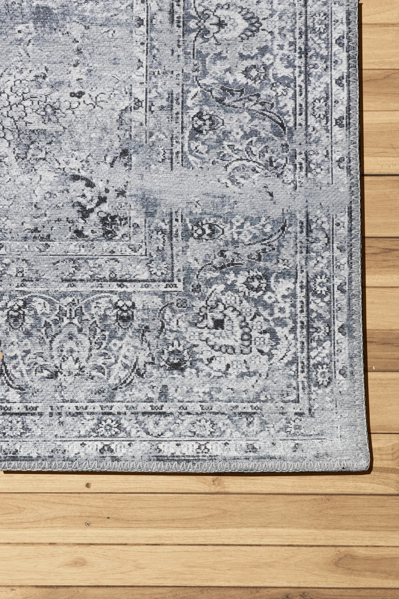 New Jersey Distressed Rug - 128 Grey