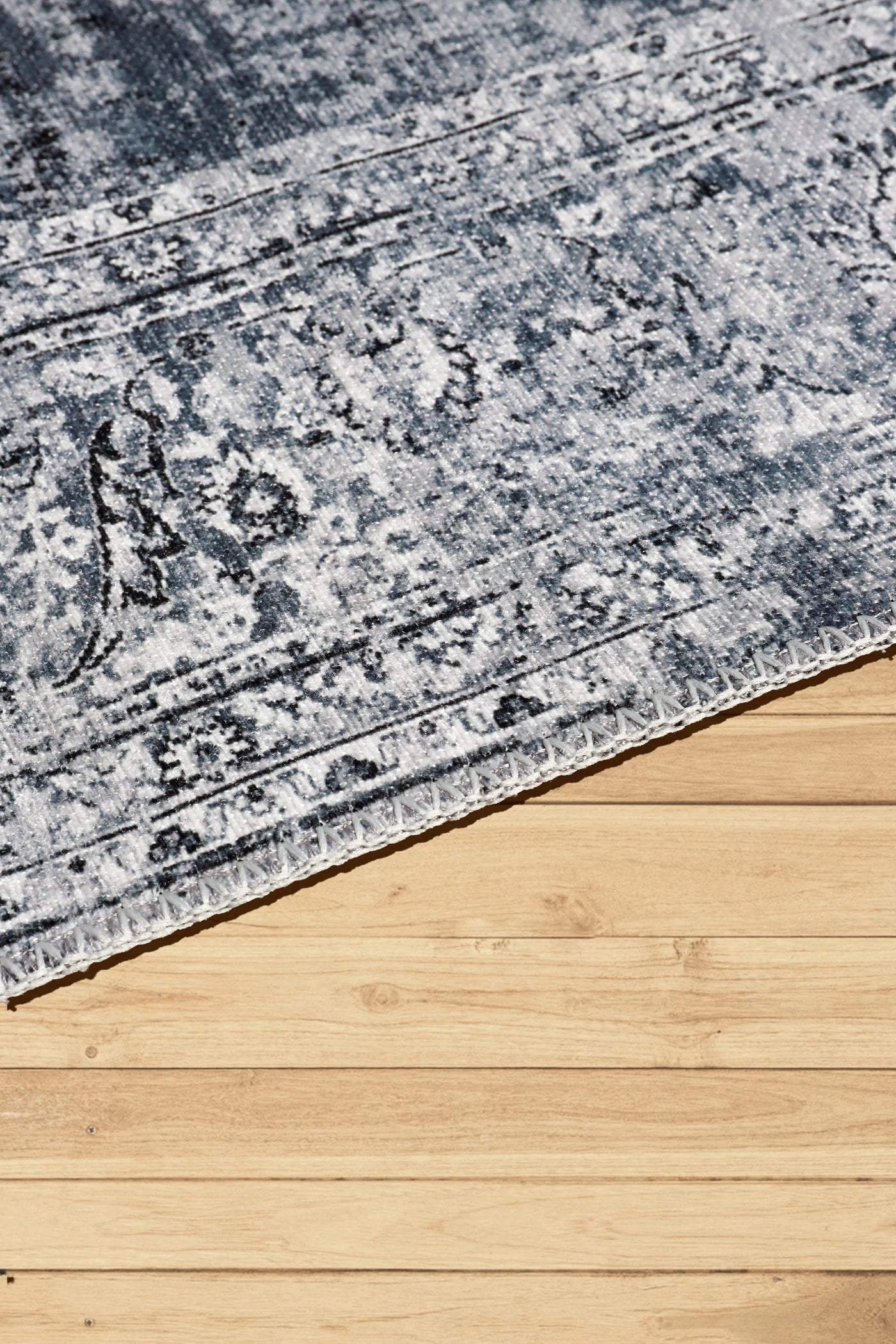 New Jersey Distressed Rug - 128 Grey
