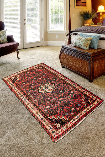 Hossainabad - Hand Knotted Wool Rug - 145x100 cms