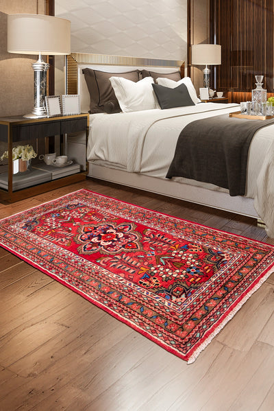 Lilian - Hand Knotted Wool Rug- 165x100 cms