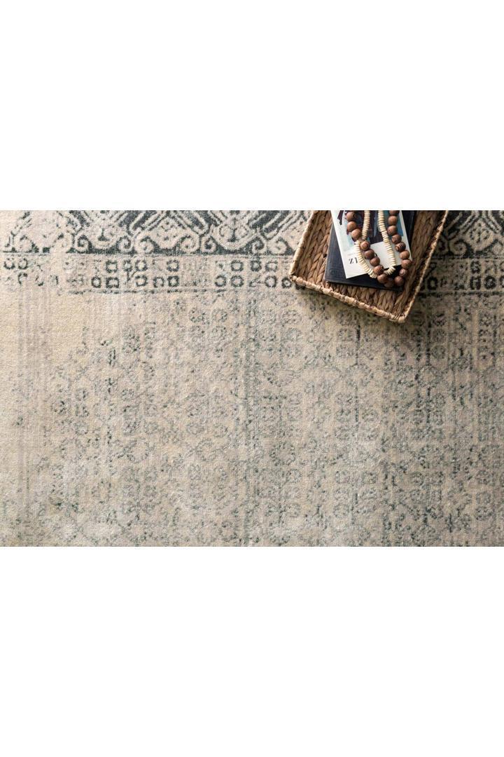 Raymond Traditional Rug - 101 Beige