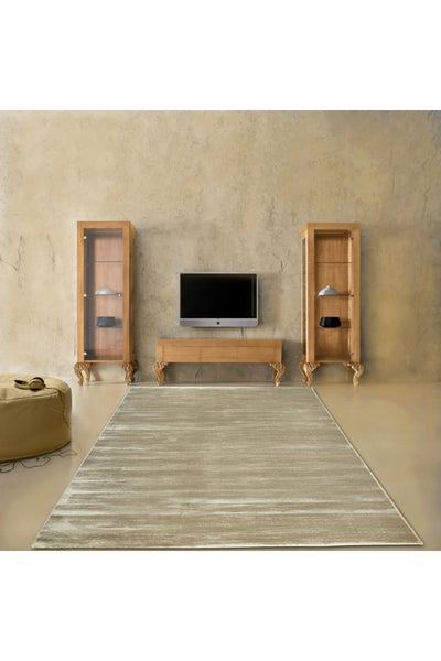 Raymond Traditional Rug - 117  Beige