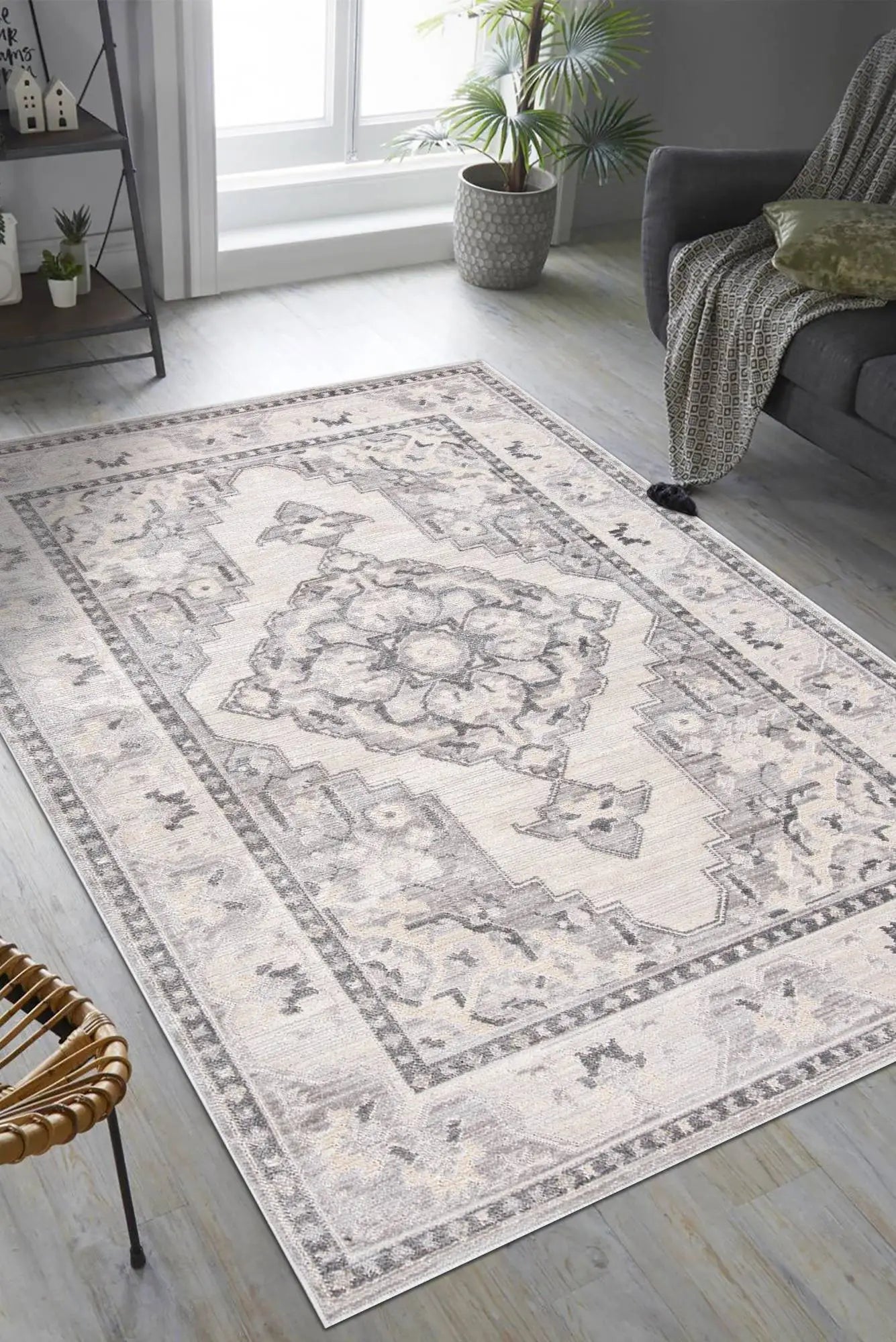 Vienna Distressed Rug 106 | Cyrus Rugs