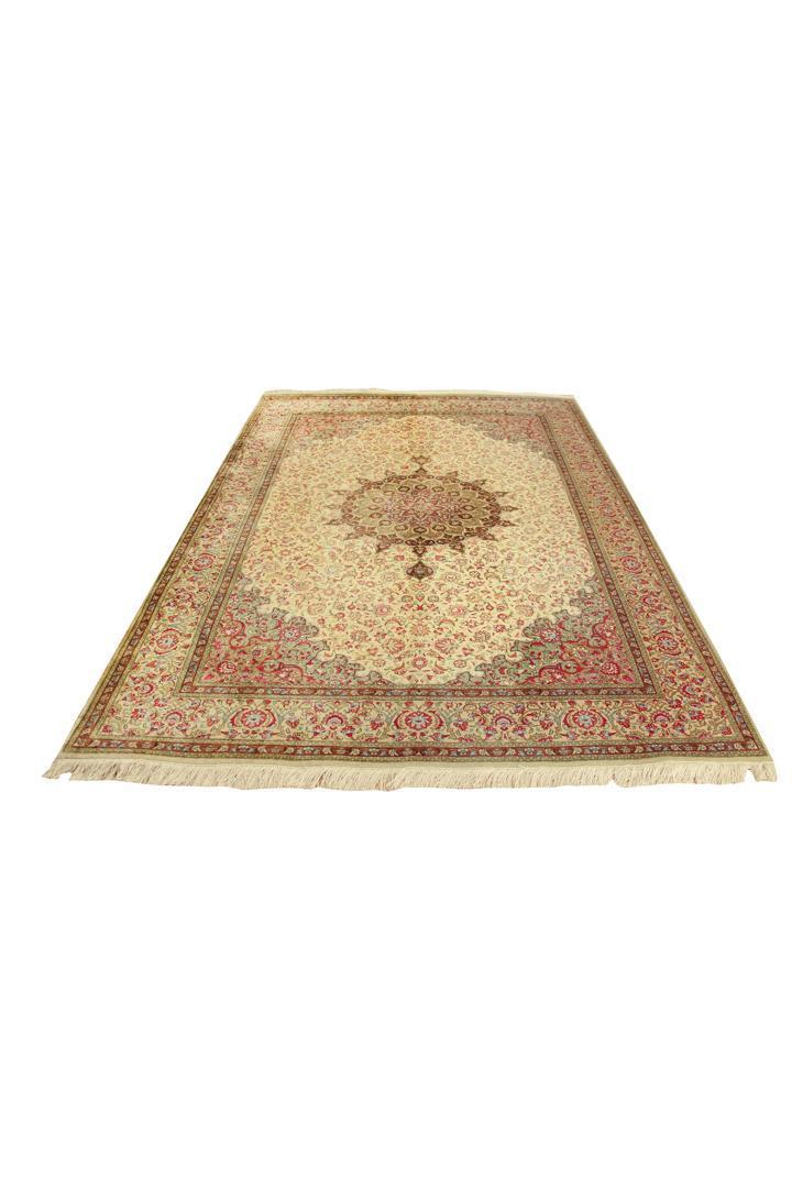 Kum Hand Knotted Medallion Silk Rug - 200x138 cm