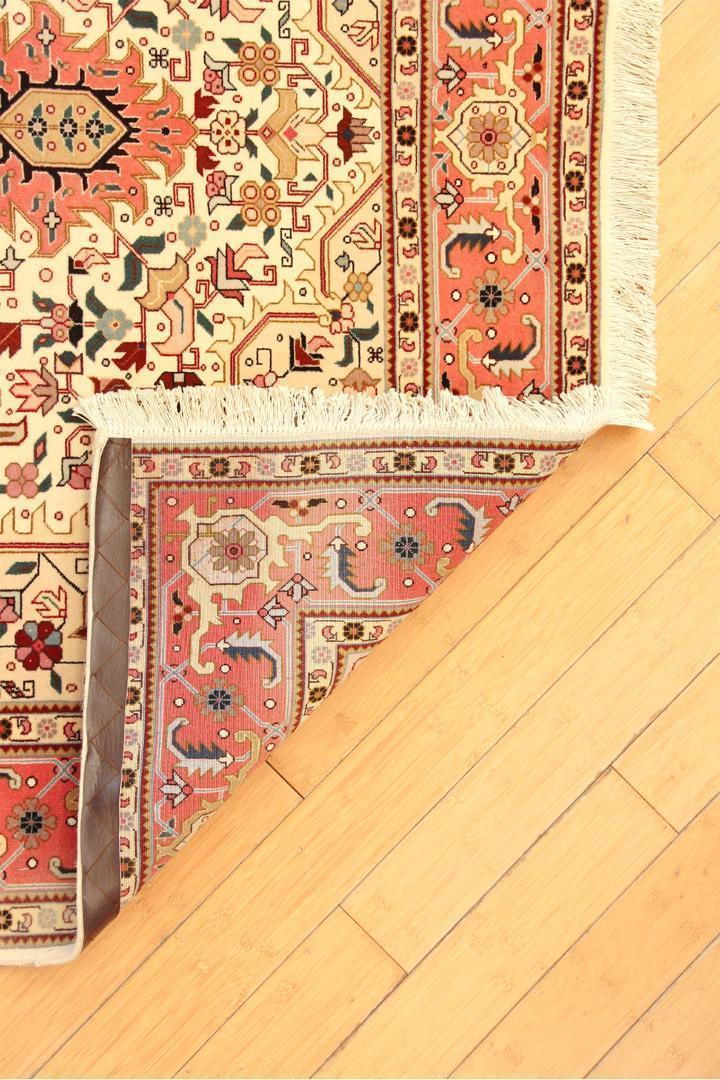 Tabriz Medallion Hand Knotted Wool Rug 200x159 cm